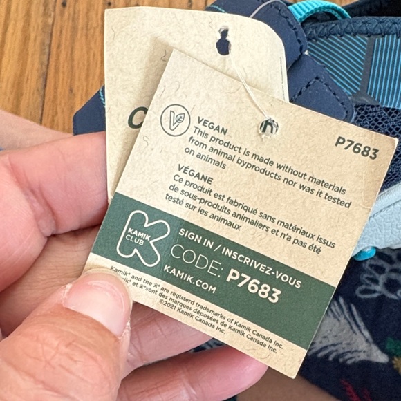 Kamik Kids Sneakers in Navy and Aqua - Picture 10 of 10